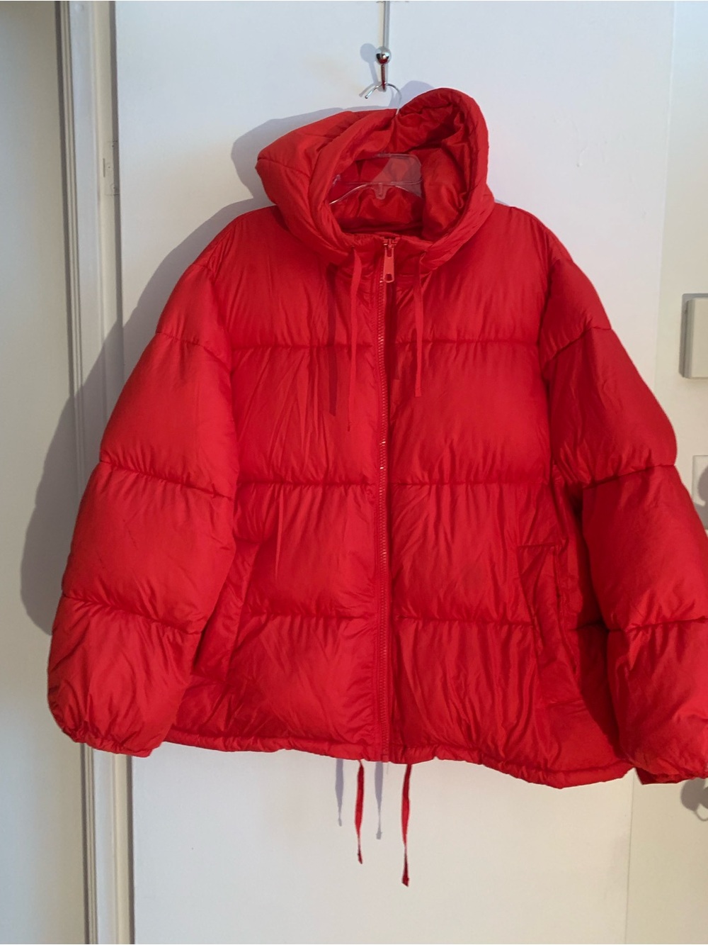 H&M Women's Red hooded Puffer short winter coat XXL